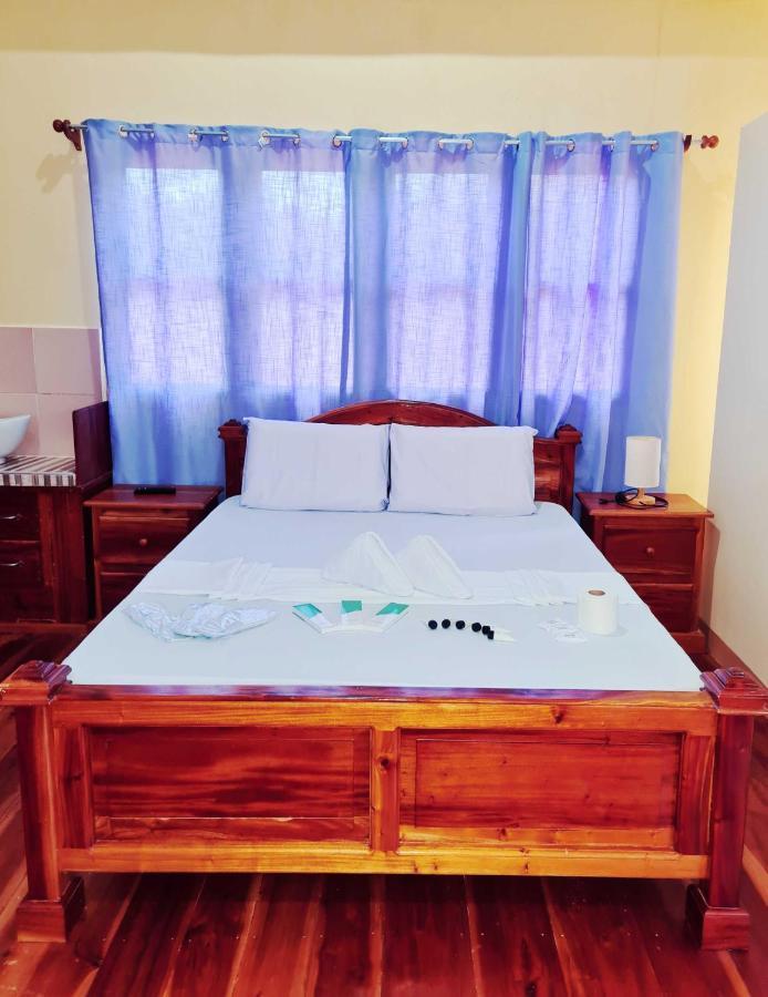 La-Familia Guest House ซีคีฮอร์ ภายนอก รูปภาพ